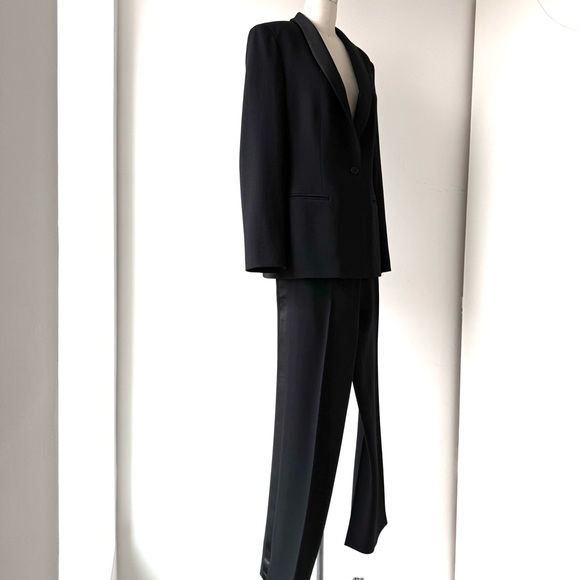 Micheal Kors classic 1 button Tuxedo Jacket size 12 🤵‍♀️ - Picture 11 of 14